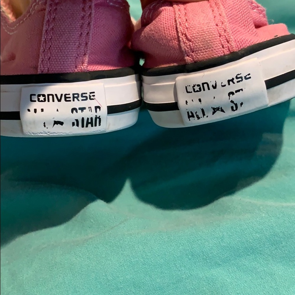 Pink Converse - Picture 5 of 5